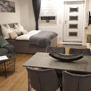Apartment Airport Neueröffnung Oktober 2020, Köln